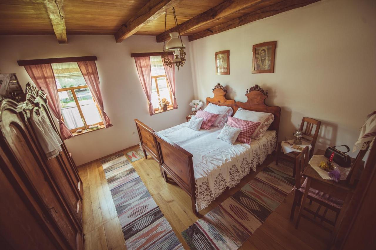 Pensjonat Country House Tunjina Kuca Stara Kapela Pavlovci Zewnętrze zdjęcie