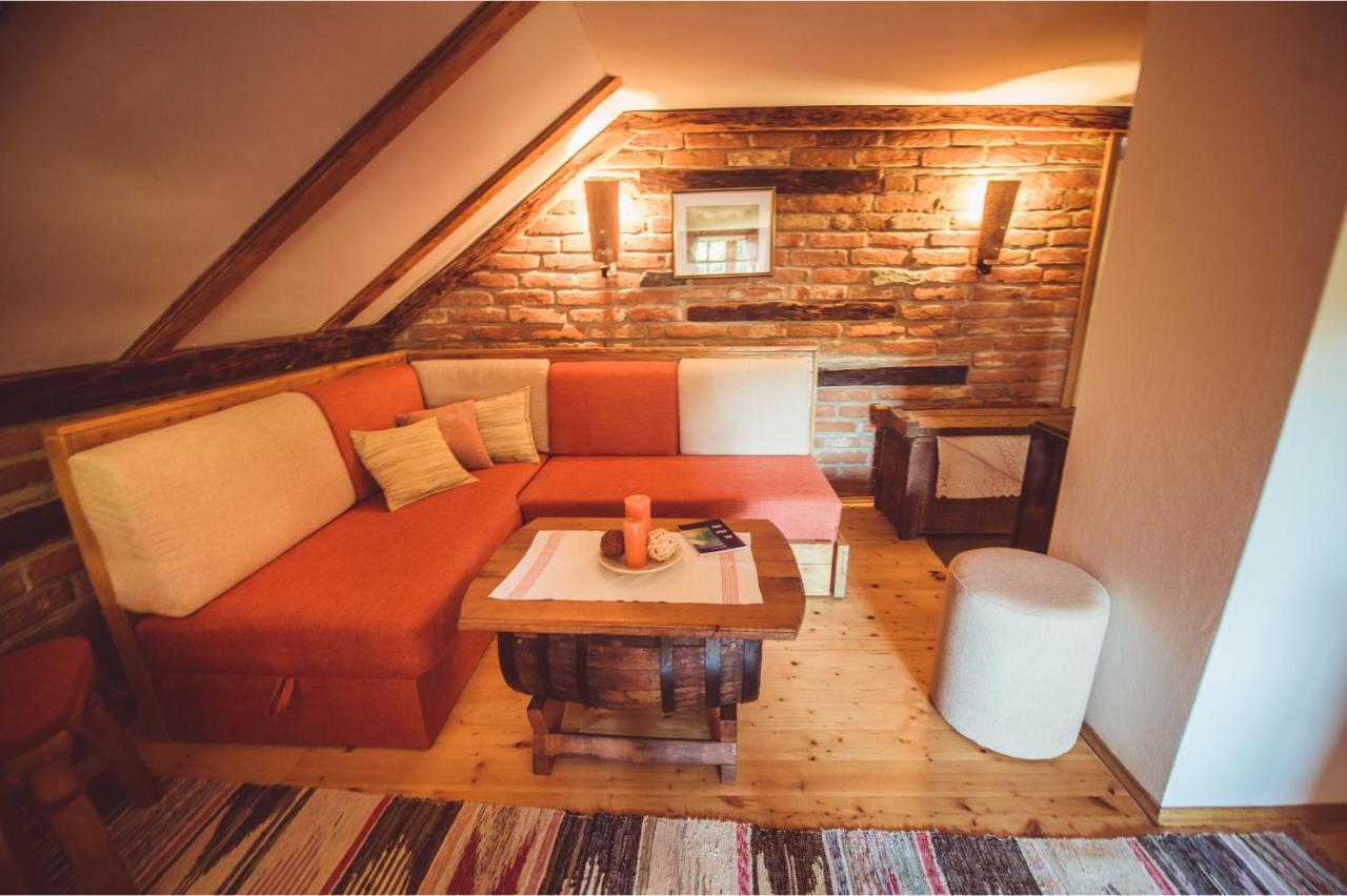 Pensjonat Country House Tunjina Kuca Stara Kapela Pavlovci Zewnętrze zdjęcie